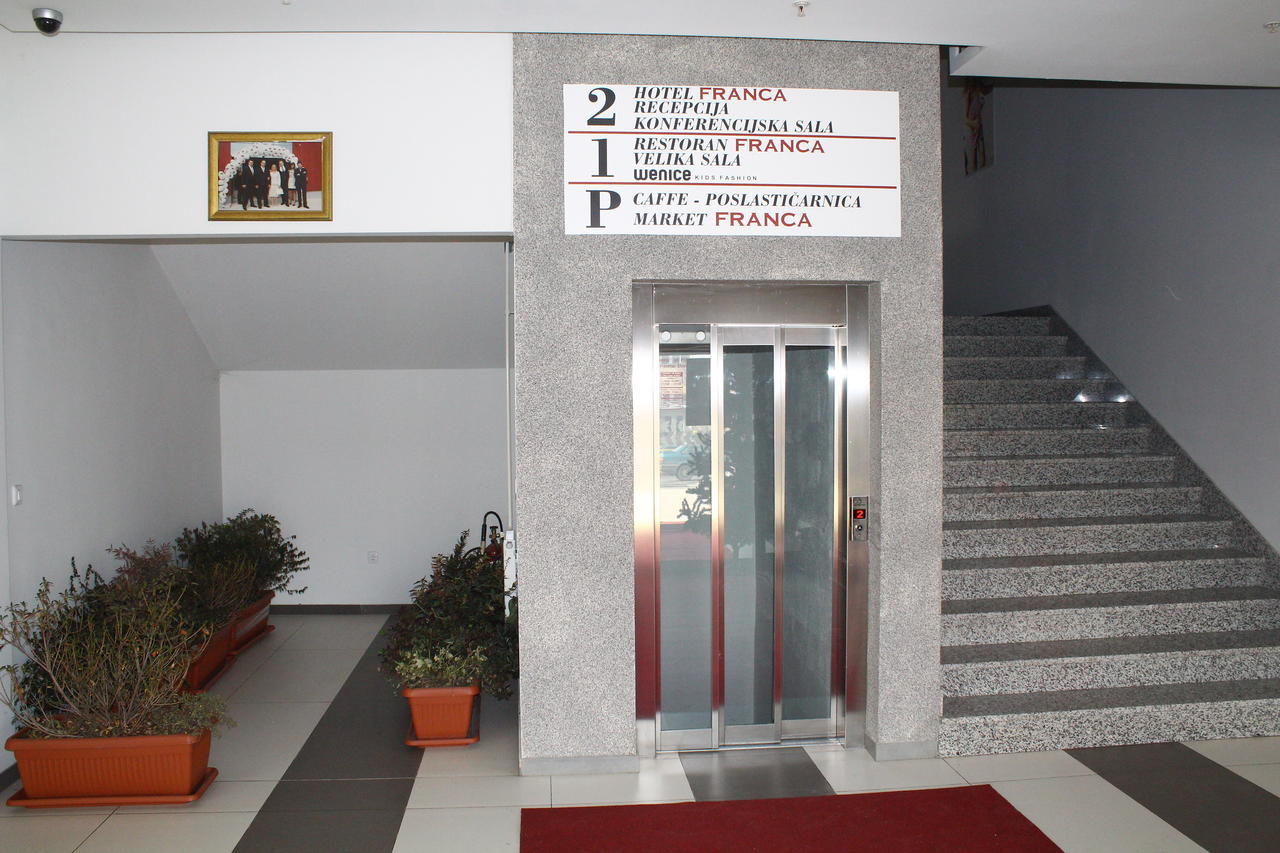Отель Hotel Franca Плевля-23