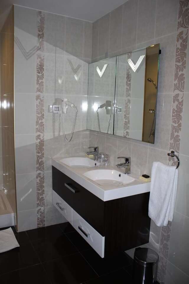Отель Hotel Franca Плевля-29